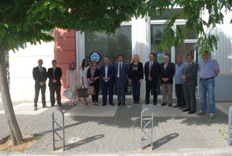 İTB yöneticileri İskeçe Müftülüğü ve DEB Partisi’ni ziyaret ettiler